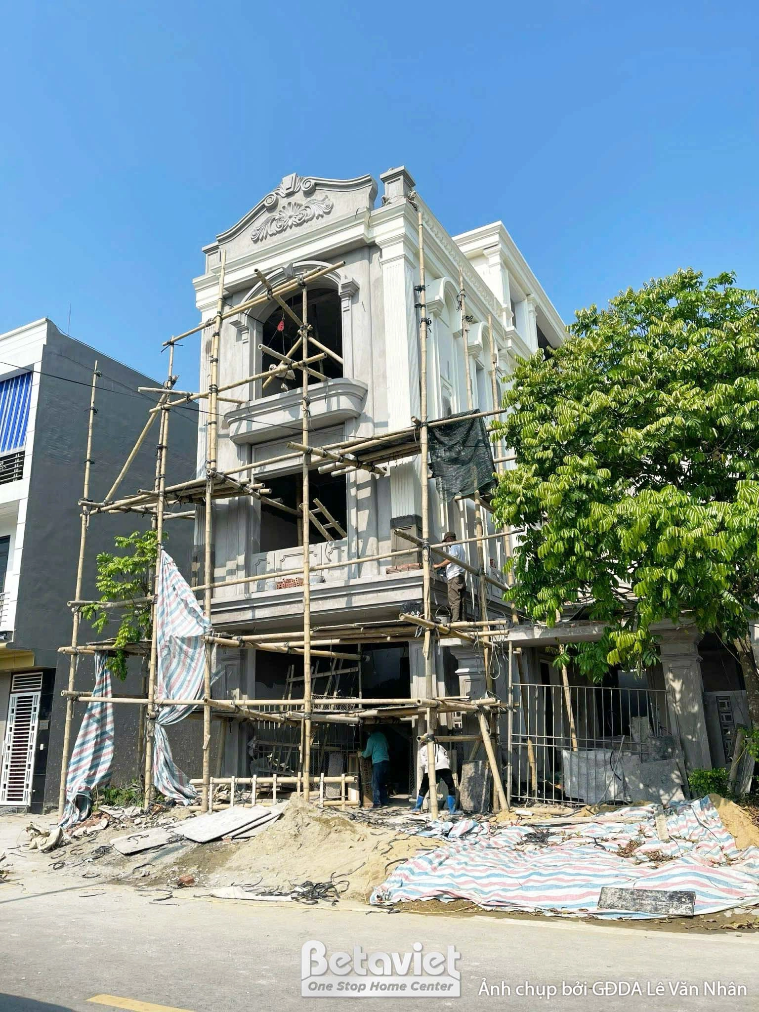 TC: nhà phố 3 tầng tân cổ điển tại Thanh Hóa