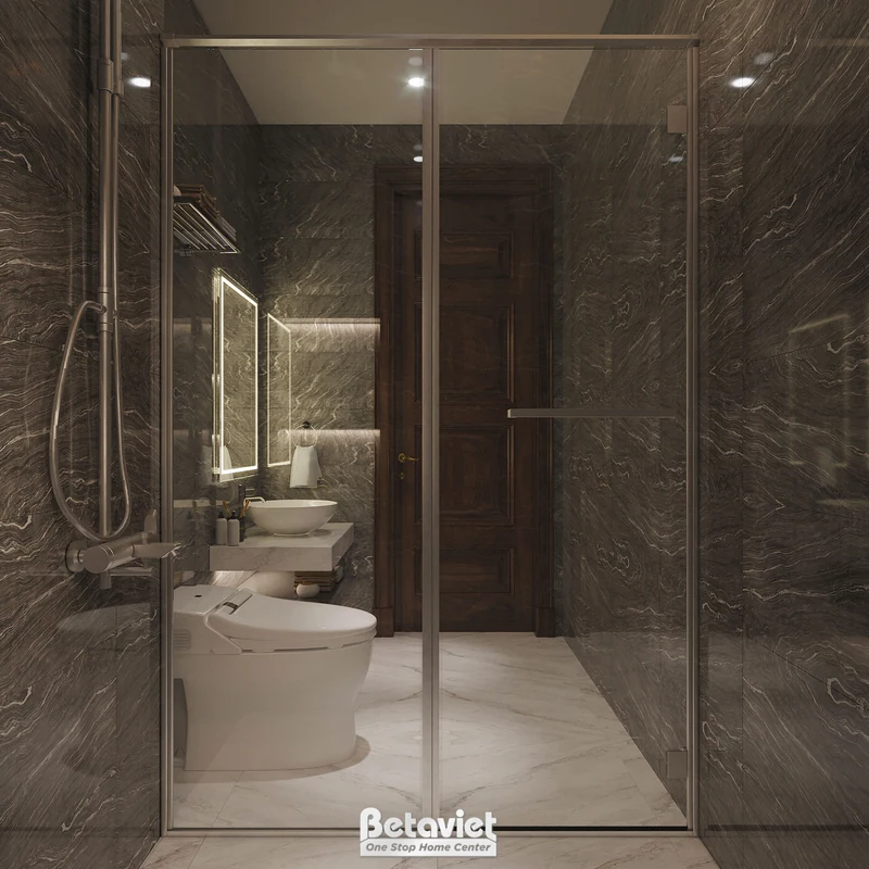 Freestanding bathtub trên bục marble khách sạn 5 sao suite